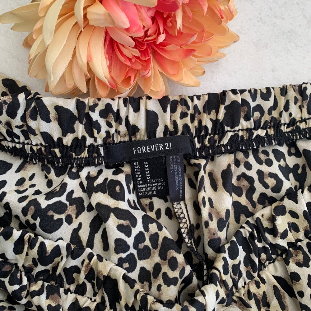 NWOT Forever 21 Wide Leg Leopard Pants - Picture 4 of 7